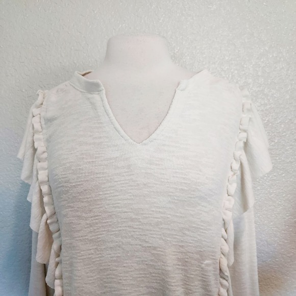 Pilcro Cream V-Neck Sweater w/Ruffle Trim Size Small - Picture 2 of 12